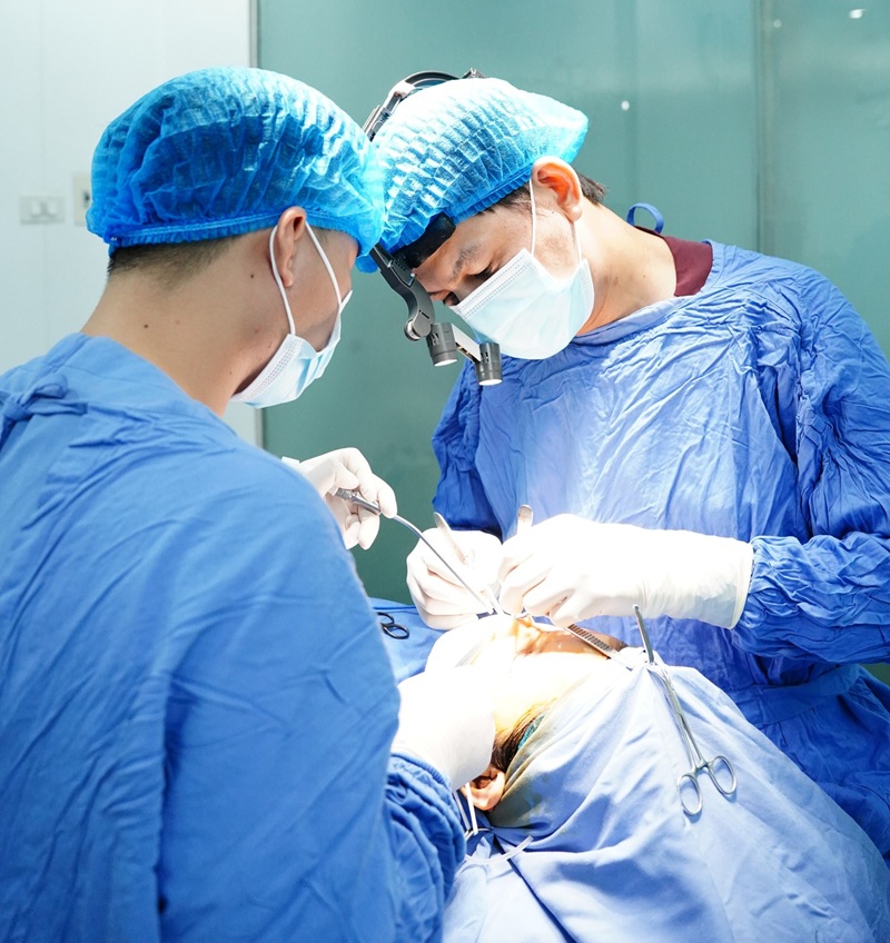 The surgeon’s expertise directly affects before-and-after cosmetic surgery results