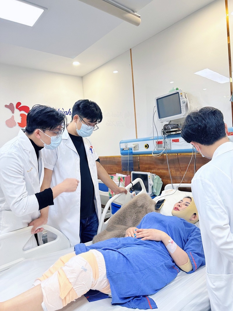 The post-operative care process was thorough and professional.