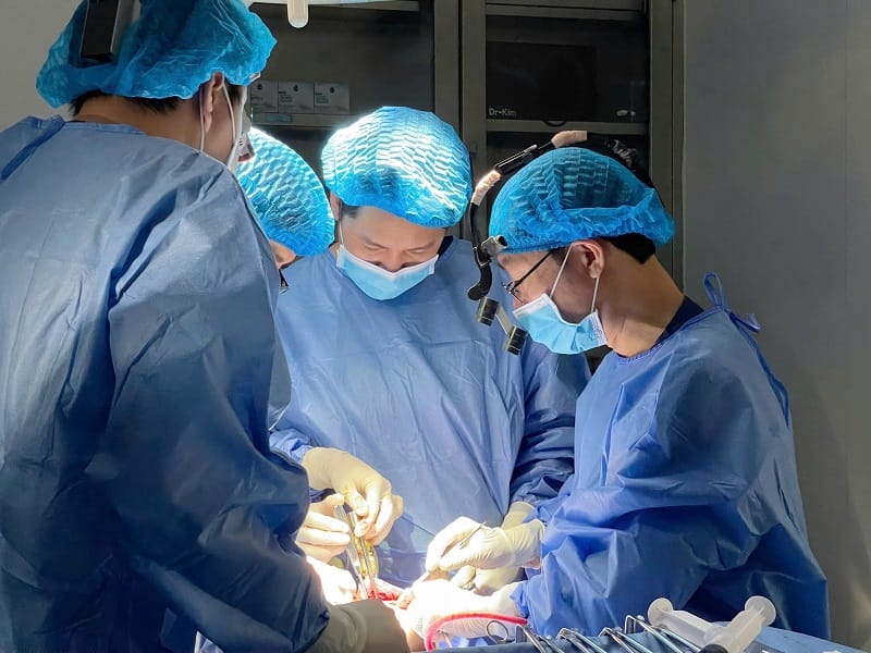 Kangnam có đội ngũ bác sĩ phẫu thuật hàm mặt nhiều năm kinh nghiệm