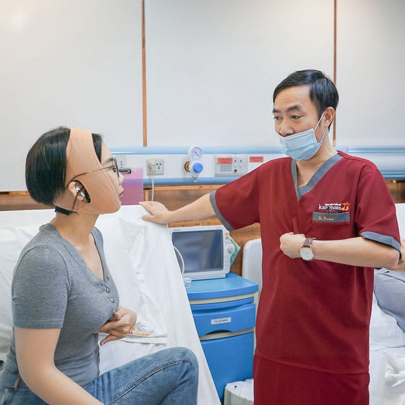 Về Việt Nam chỉnh hình Hàm Mặt ngày càng được kiều bào hải ngoại ưa chuộng