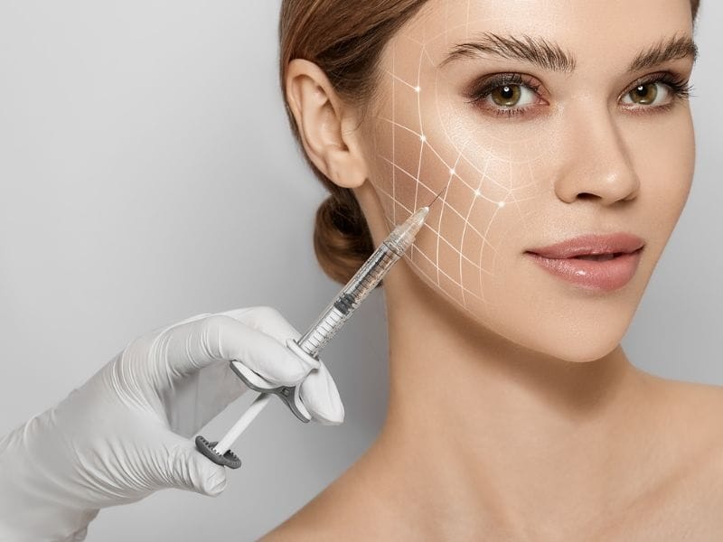 Nội tiết tố thay đổi khi mang thai gây ảnh hưởng nếu tiêm filler