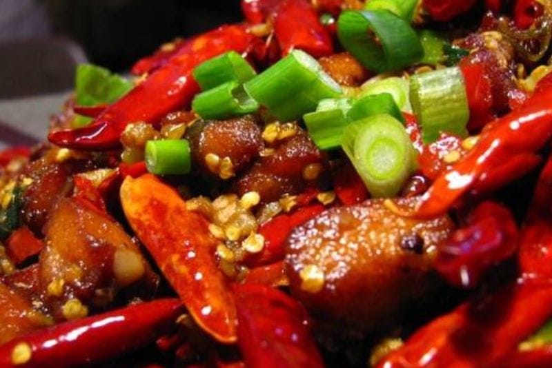 Hạn chế đồ ăn cay nóng sau nâng mũi