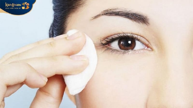 Cần chú ý chăm sóc mí mắt đúng cách