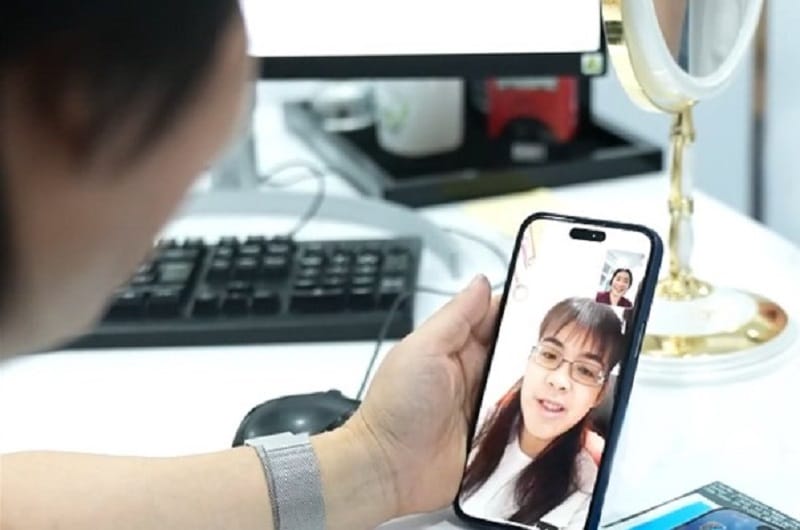 Với khách hàng Việt Kiều sẽ được tư vấn online trước khi về nước