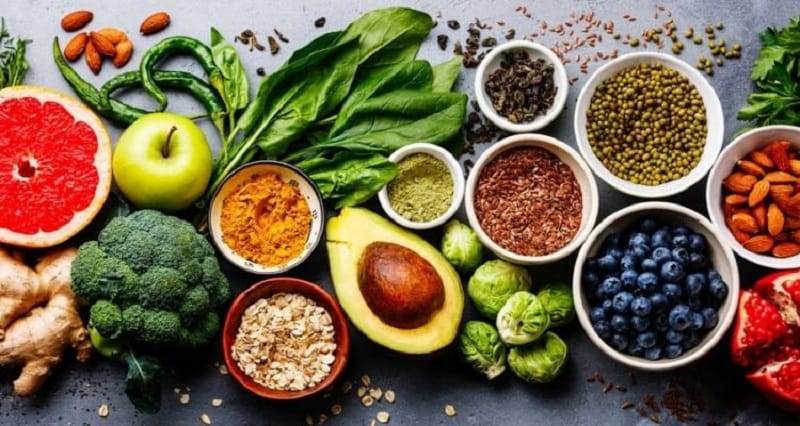 Patients should maintain a varied and balanced diet during recovery.
