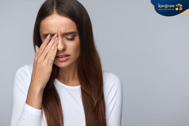 An incompatible implant material may cause irritation or an inflammatory reaction.