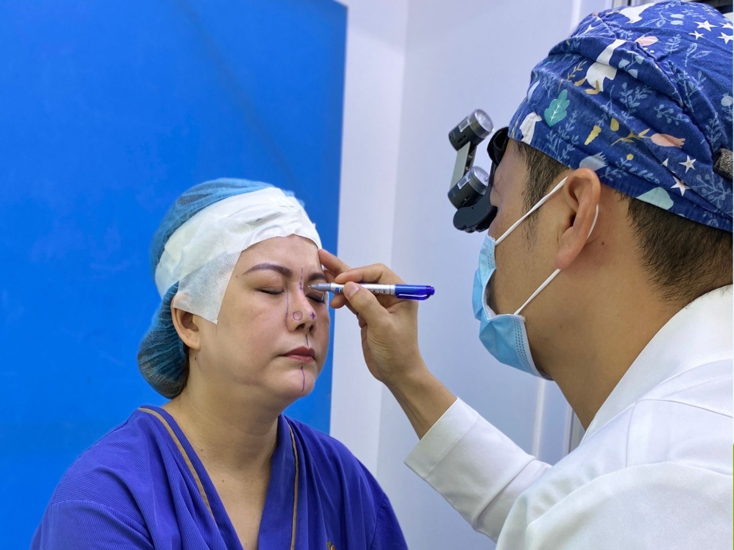 The proposed nasal shape is measured and designed before surgery.