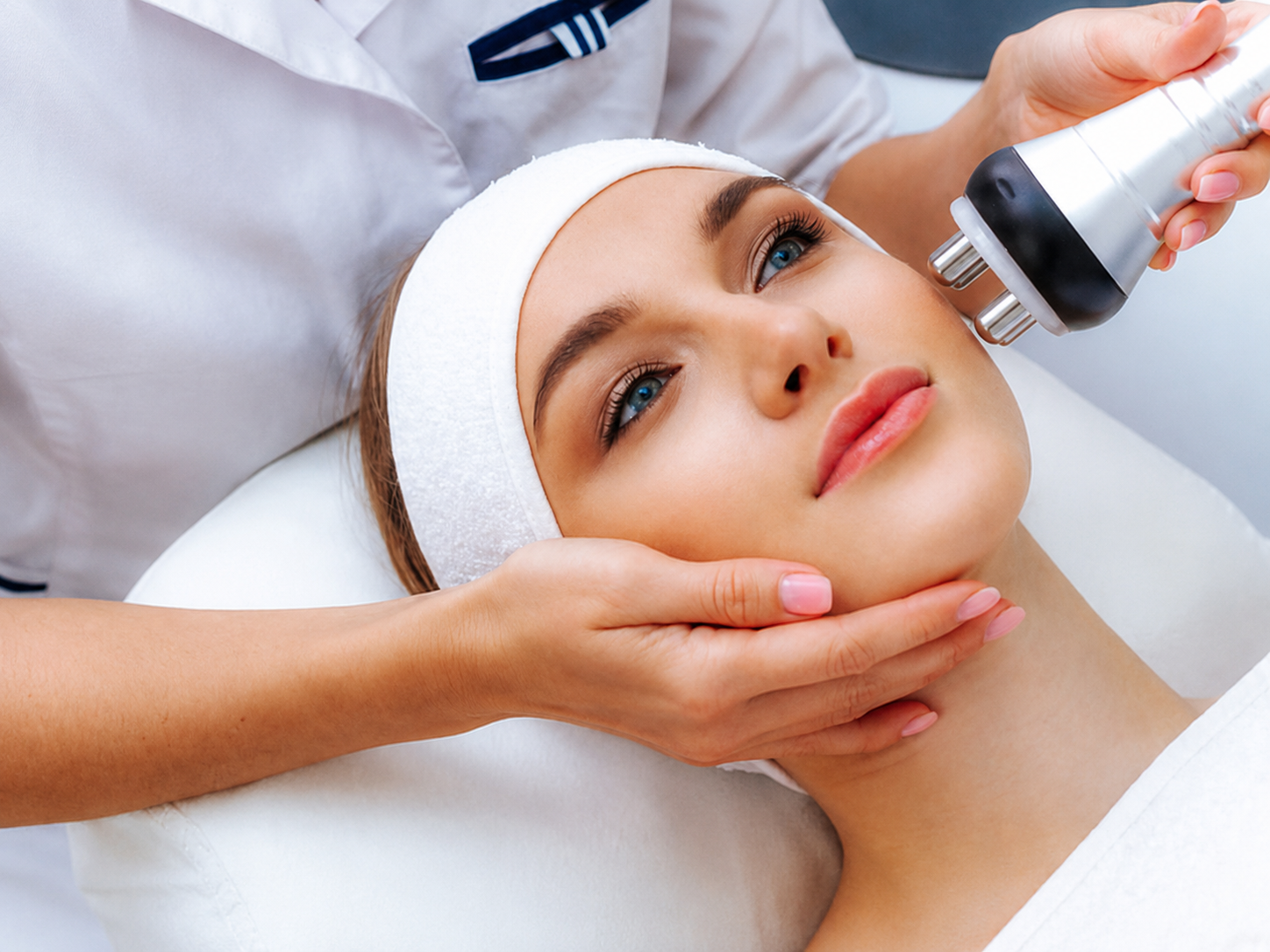 Utilizing RF waves helps stimulate collagen proliferation deep within the skin