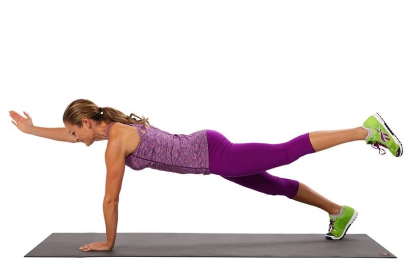 Practicing Plank supports arm fat reduction