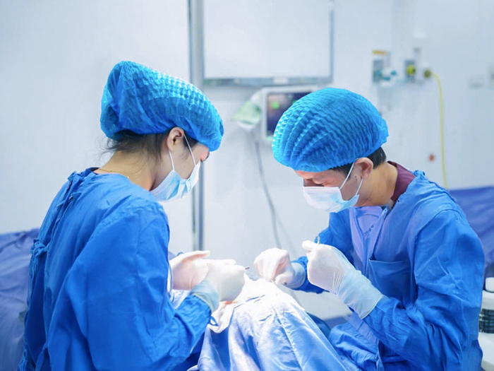 An experienced doctor can assess eyelid function and perform the procedure more precisely.