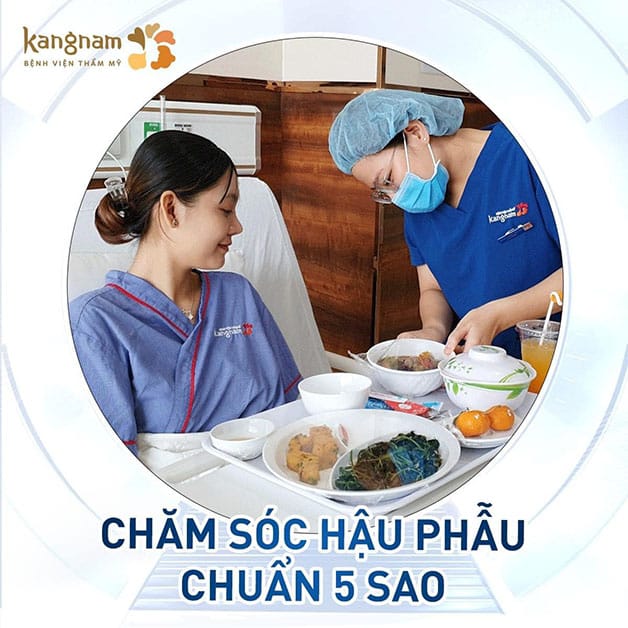 Đội ngũ y tá, điều dưỡng luôn tận tâm với khách hàng 