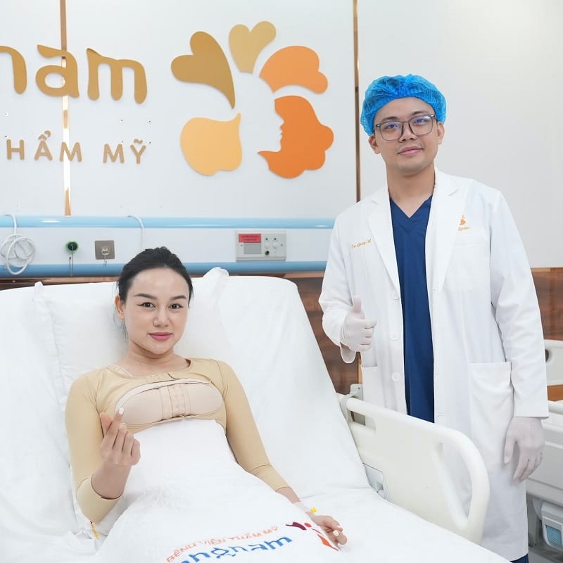 Using an abdominal compression garment also supports fast wound recovery
