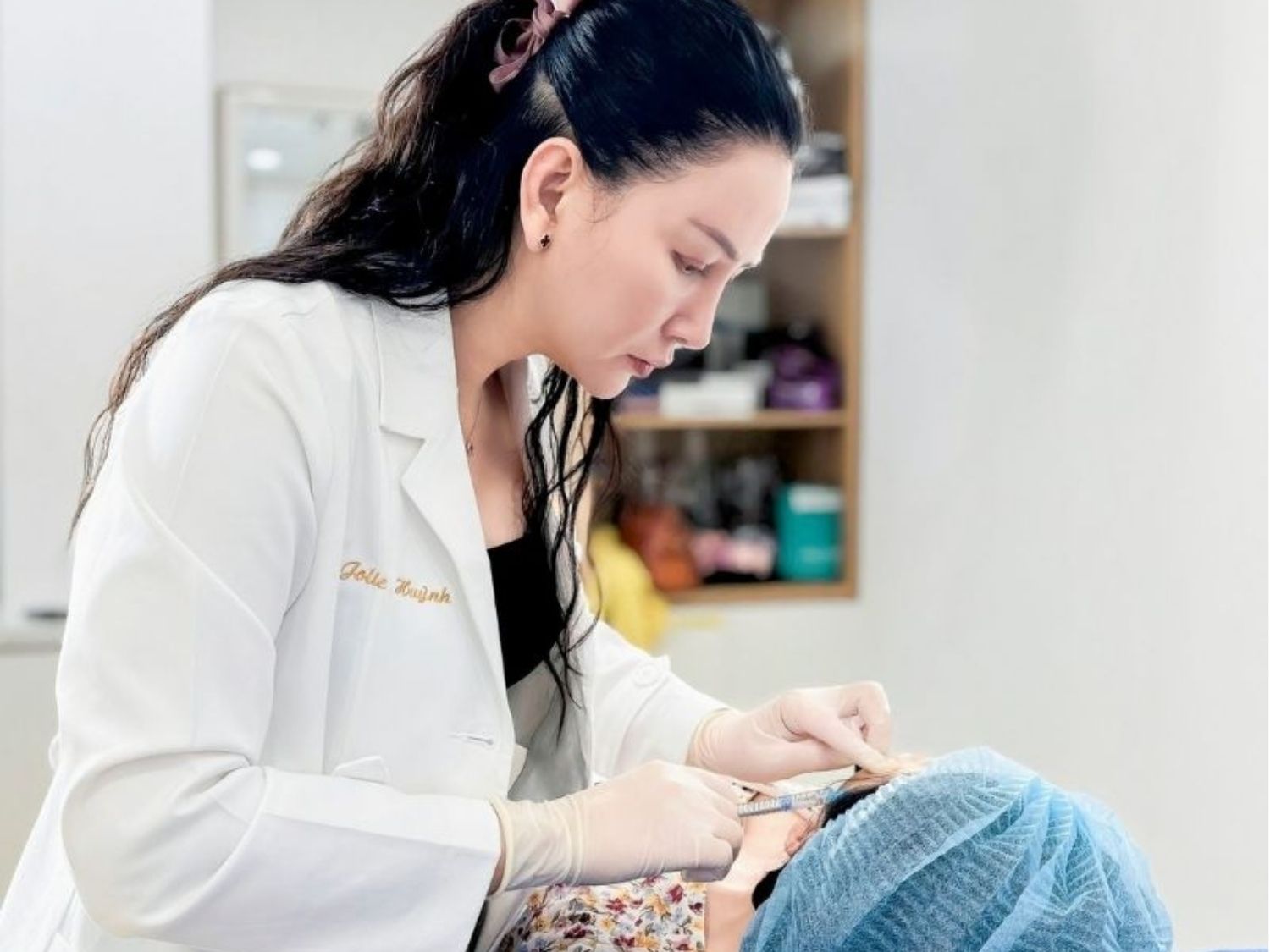 Receiving filler injections at a reputable aesthetic facility helps ensure patient safety.