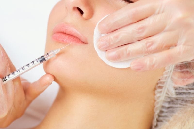Topical anaesthesia may help reduce discomfort during filler-dissolving injections.