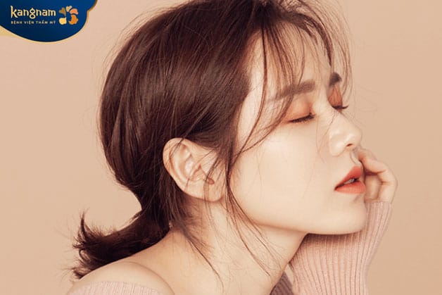 S-Line rhinoplasty aims to create a gently curved and balanced nasal profile.